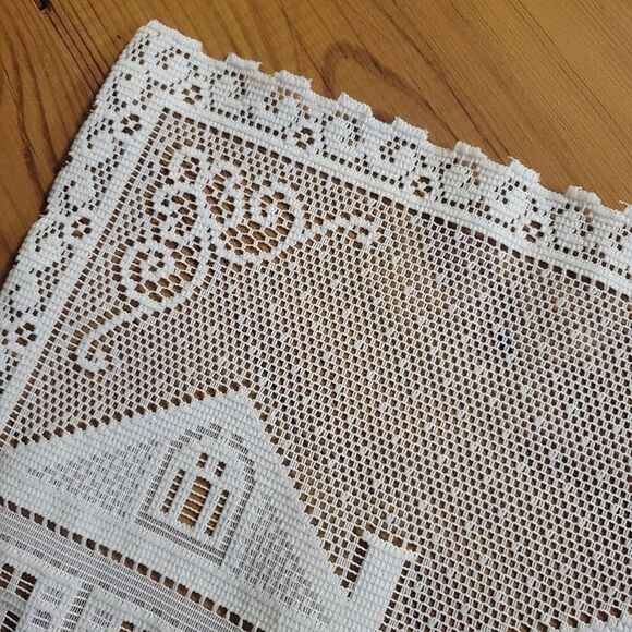 VTG Great Bay Lace Co Runner Liechtenstein Made - Rainbow Row - Picture 7 of 10